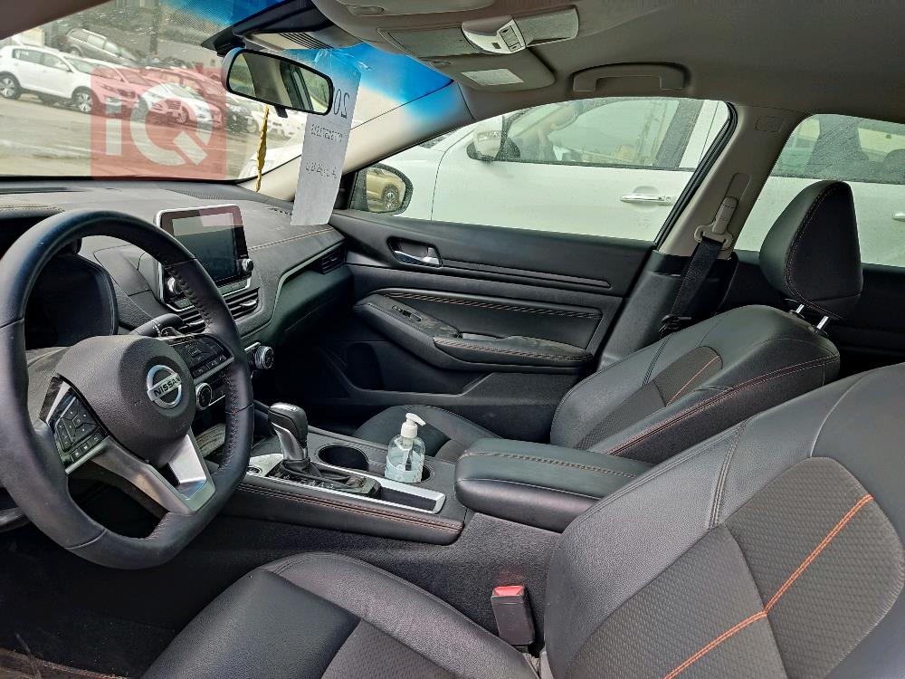Nissan Altima